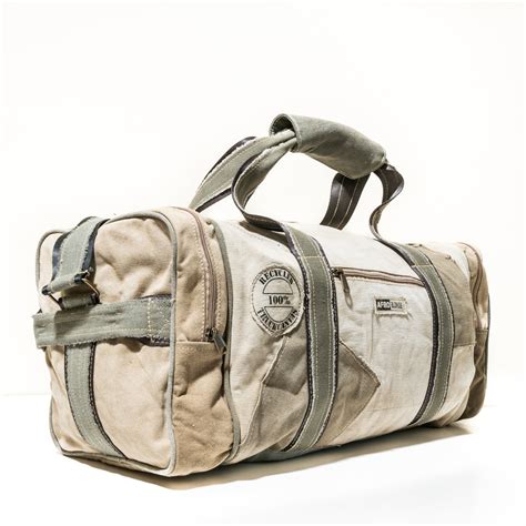 globetrotter duffle bag